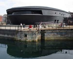 Futuristic "flying saucer" building housing the Mary Rose exibition.